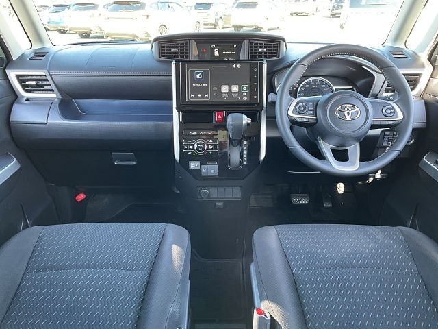 TOYOTA ROOMY 2020