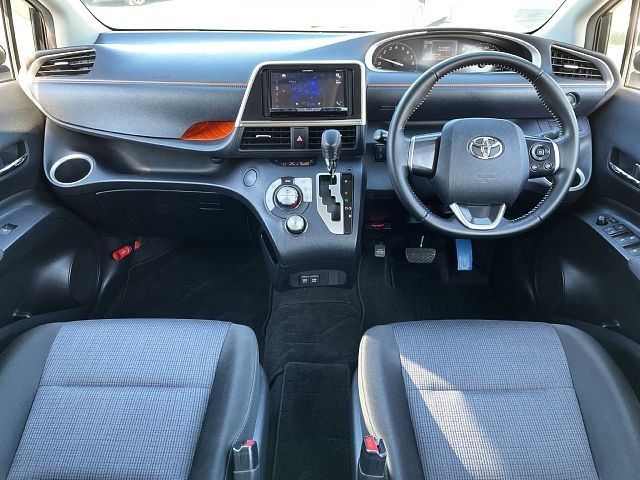 TOYOTA SIENTA 2019