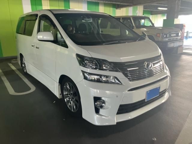 TOYOTA VELLFIRE 2011