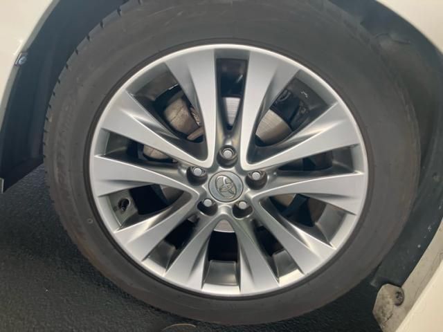 TOYOTA VELLFIRE 2011