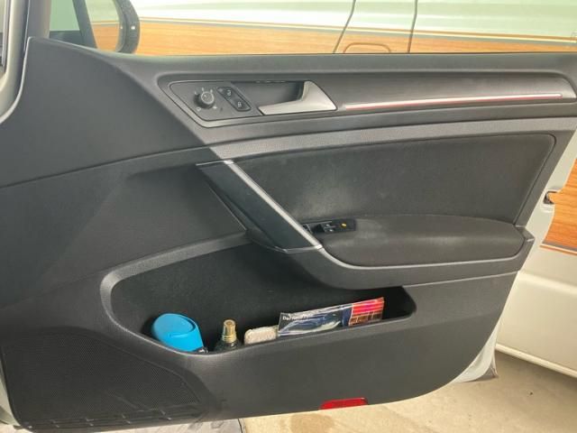 VOLKSWAGEN VOLKSWAGEN GOLF GTI 2017