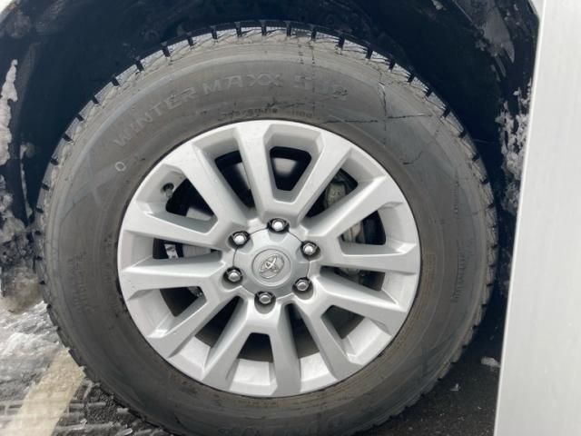 TOYOTA LANDCRUISER PRADO 2016