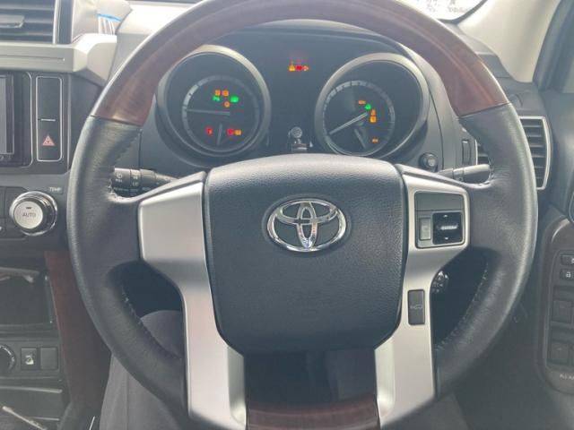 TOYOTA LANDCRUISER PRADO 2016