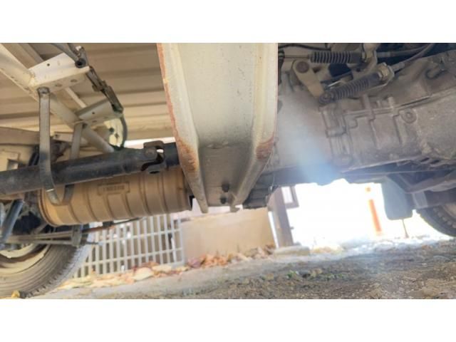 SUZUKI CARRY truck 4WD 1996