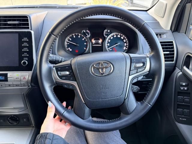TOYOTA LANDCRUISER PRADO 2023