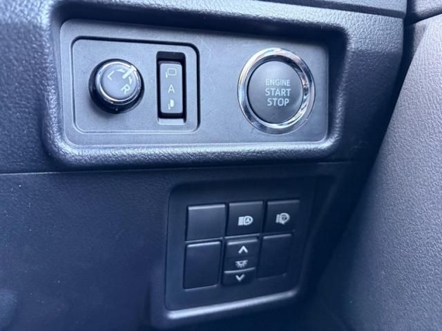 TOYOTA LANDCRUISER PRADO 2023