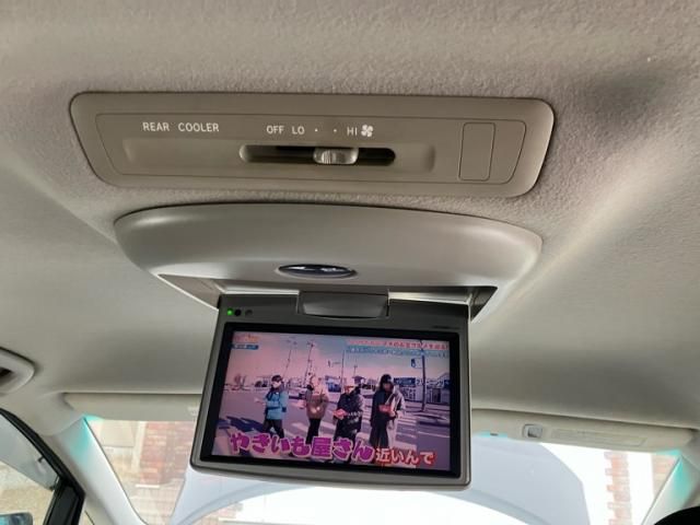 TOYOTA ESTIMA  4WD 2010