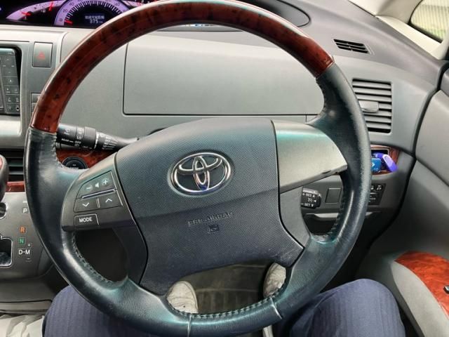 TOYOTA ESTIMA  4WD 2010