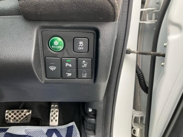 HONDA VEZEL HYBRID 2019