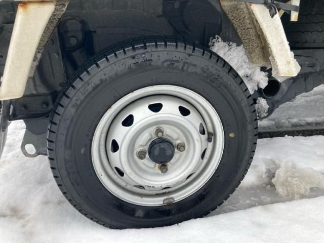 SUBARU SAMBAR truck 4WD 2011