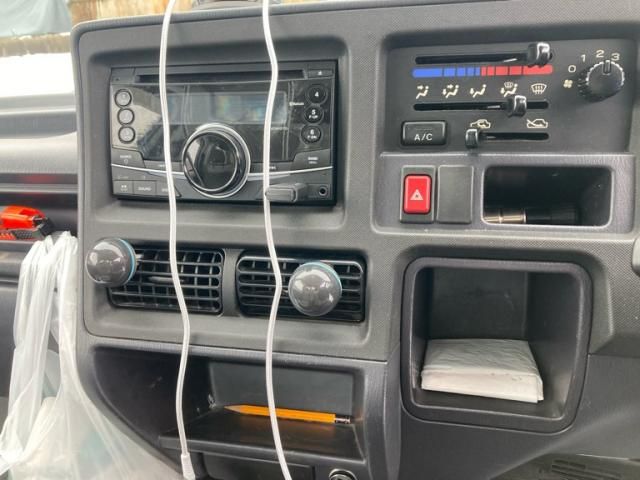 SUBARU SAMBAR truck 4WD 2011