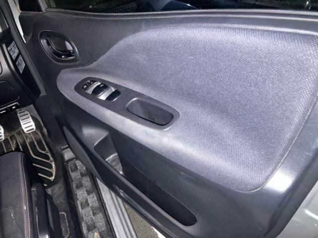 NISSAN SERENA  S-HYBRID 2013