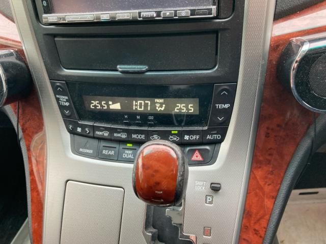 TOYOTA VELLFIRE 4WD 2009