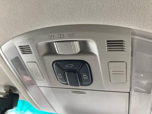 TOYOTA VELLFIRE 4WD 2009