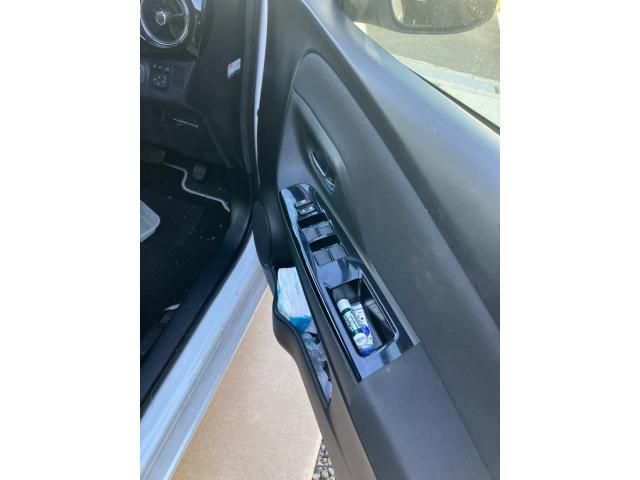 TOYOTA VITZ HYBRID 2019