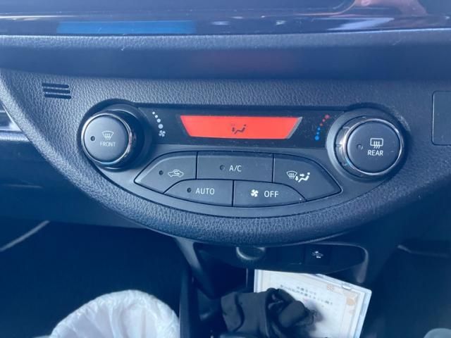 TOYOTA VITZ HYBRID 2019