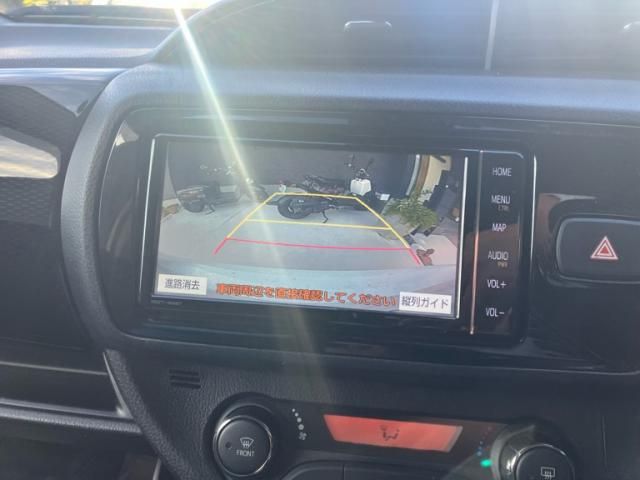 TOYOTA VITZ HYBRID 2019