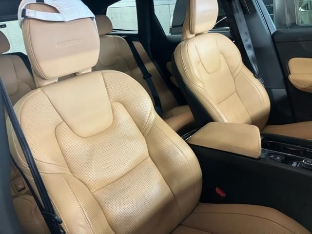 VOLVO VOLVO XC60 2020