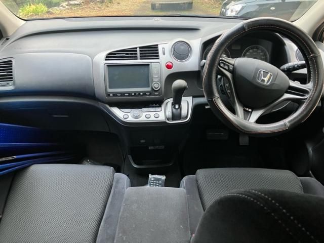 HONDA STREAM 2008