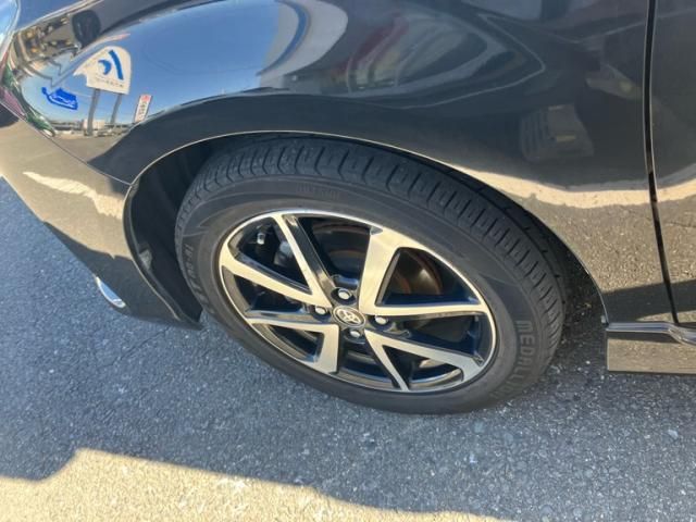 TOYOTA COROLLA FIELDER HYBRID 2018