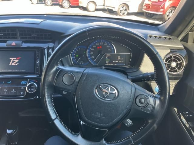 TOYOTA COROLLA FIELDER HYBRID 2018