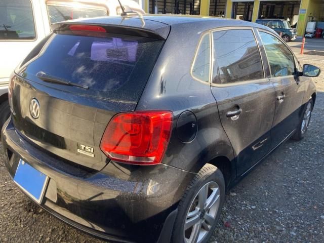 VOLKSWAGEN VOLKSWAGEN POLO 2014