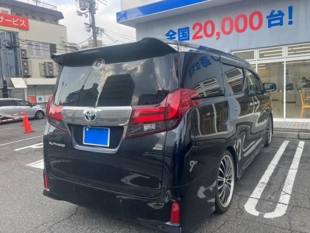 TOYOTA ALPHARD 2018