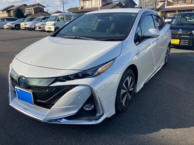 TOYOTA PRIUS PHV 2021