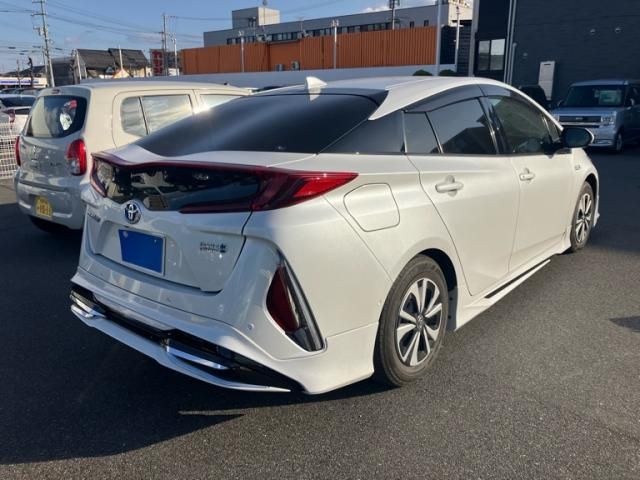 TOYOTA PRIUS PHV 2021