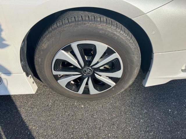 TOYOTA PRIUS PHV 2021