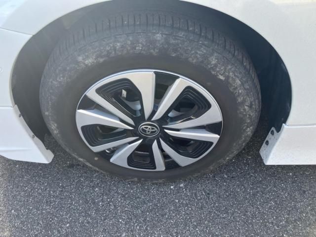 TOYOTA PRIUS PHV 2021