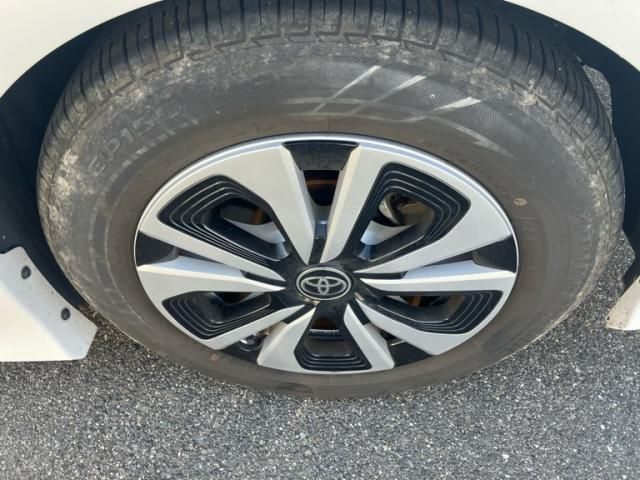 TOYOTA PRIUS PHV 2021