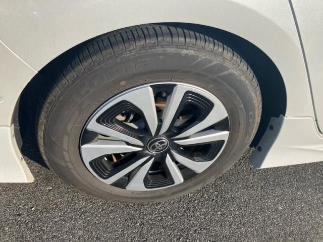 TOYOTA PRIUS PHV 2021