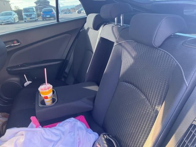 TOYOTA PRIUS PHV 2021