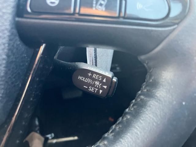 TOYOTA PRIUS PHV 2021