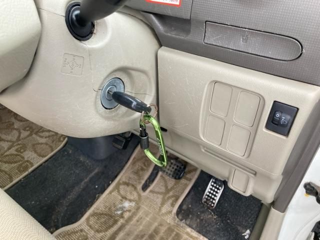 DAIHATSU TANTO 4WD 2008