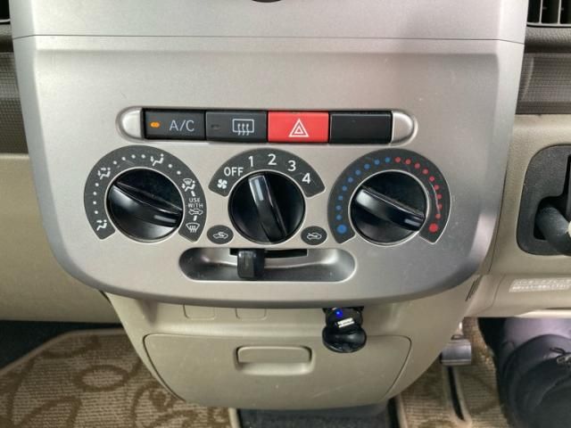 DAIHATSU TANTO 4WD 2008