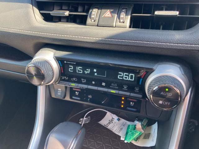 TOYOTA RAV4 4WD 2025