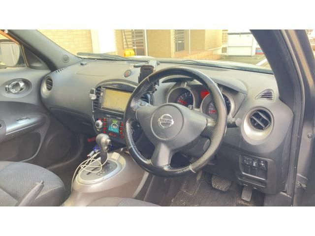 NISSAN JUKE 2010