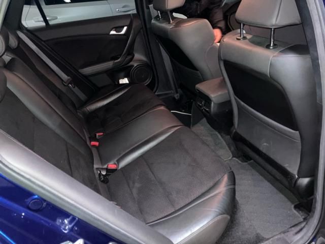 HONDA ACCORD TOURER 2011