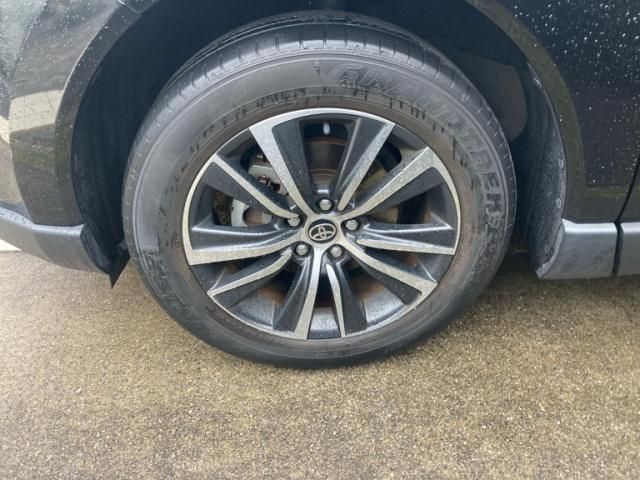 TOYOTA HARRIER HYBRID 2021