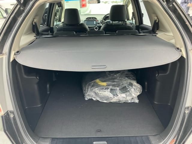 HONDA FIT SHUTTLE HYBRID 2014