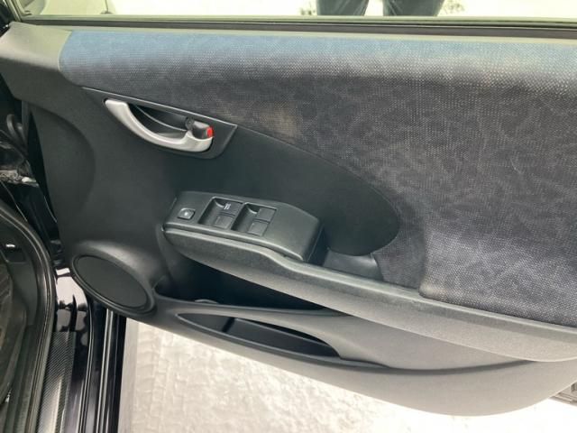 HONDA FIT SHUTTLE HYBRID 2014