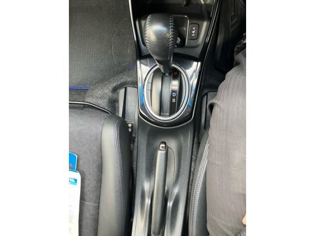 HONDA FIT SHUTTLE HYBRID 2014