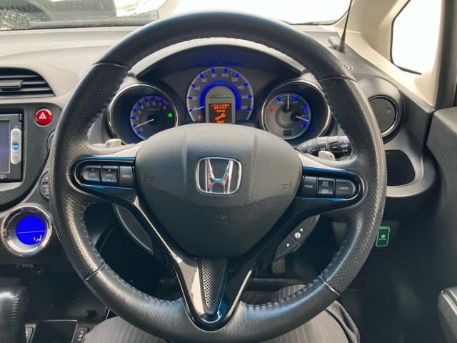HONDA FIT SHUTTLE HYBRID 2014