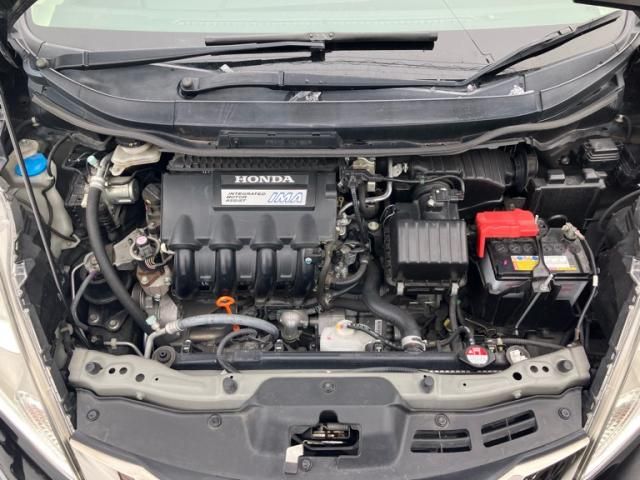 HONDA FIT SHUTTLE HYBRID 2014