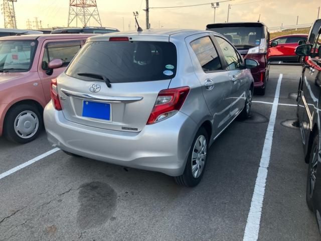TOYOTA VITZ 2014