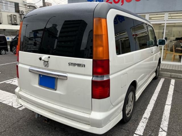 HONDA STEPWAGON 4WD 2002