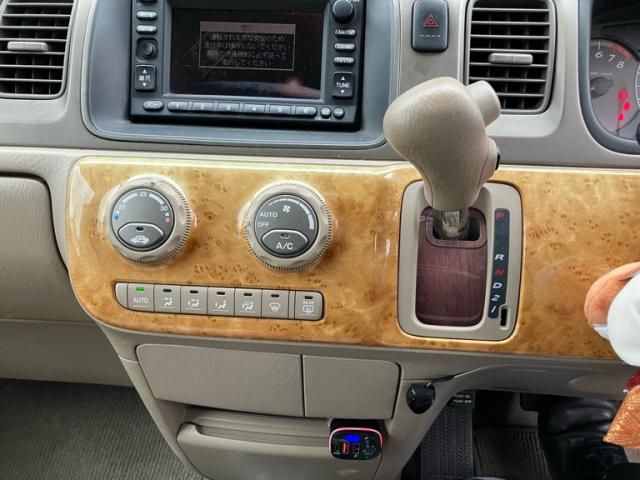 HONDA STEPWAGON 4WD 2002