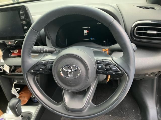 TOYOTA YARIS CROSS 2023